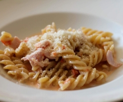 Parmesan-Paprika-Tomaten-Sahne-Pasta