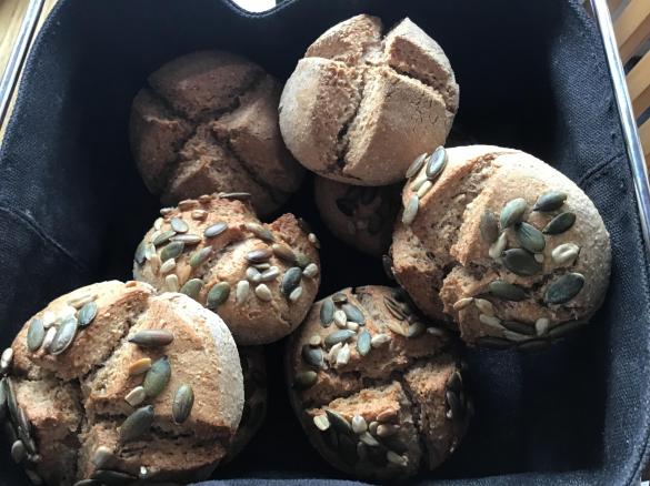 Vollkorn - Brötchen