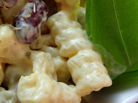 Nudelsalat "Mediterran" mit Paprika-Hähnchen-Streifen