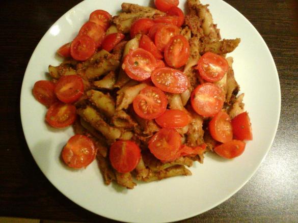 Penne mit Tomaten- Nuss-Pesto WW-tauglich