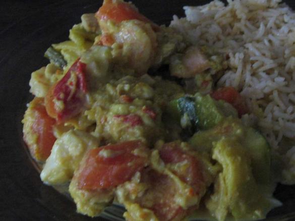 Fischfrikassee mit Gemüse in Curry/ Kokos  ( all-in-one )