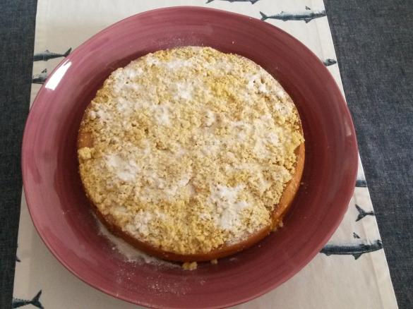 Aprikosen-Streuselkuchen mit saurer Sahne