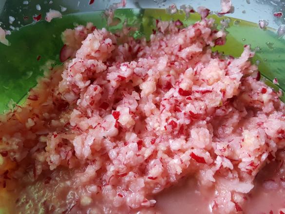 Variation Radieschen-Apfel-Salat