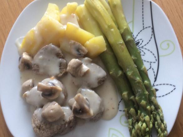 Schweinefilet mit Spargel(od. Gemüse)