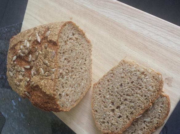 Variation von Vollkornbrot, schnell und saftig,