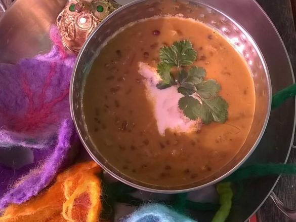 Daal makhani, indisches schwarzes Butter Bohnen Curry