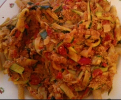 Zucchini Spaghettie bzw. Pasta mit veganer Bolognese - veggie - vegan - high carb - low fat - fitness -gesund
