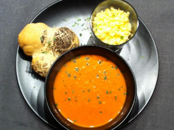 Tomatensuppe mit Gouda