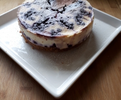 Käsekuchen mit Heidelbeeren aus dem Varoma