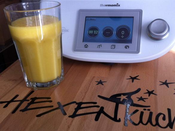 Ananas-Mango-Birnen-Smoothie