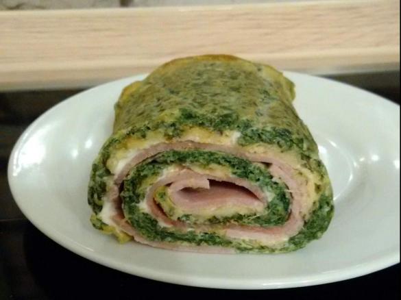 Spinatrolle Low Carb mit Schinken & Käse