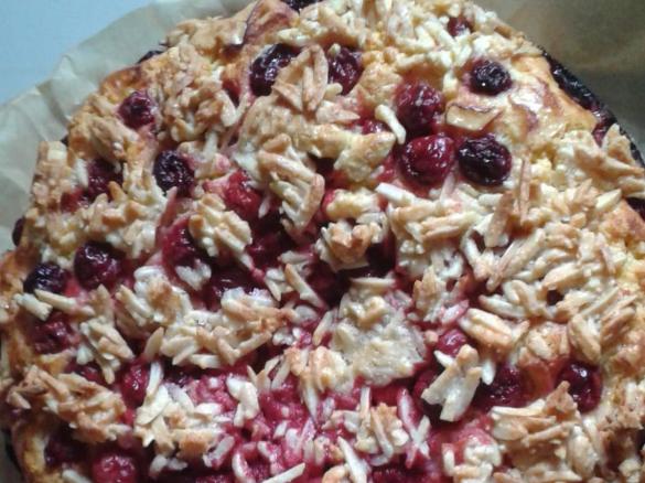 Kirsch Cashew Kuchen