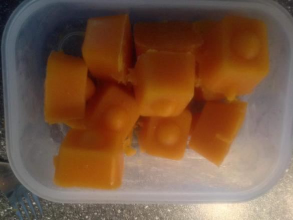 Babybrei - Mittagsbrei nach FKE (Forschungsinstitut für Kinderernährung) in Gefrierwürfeln :-)