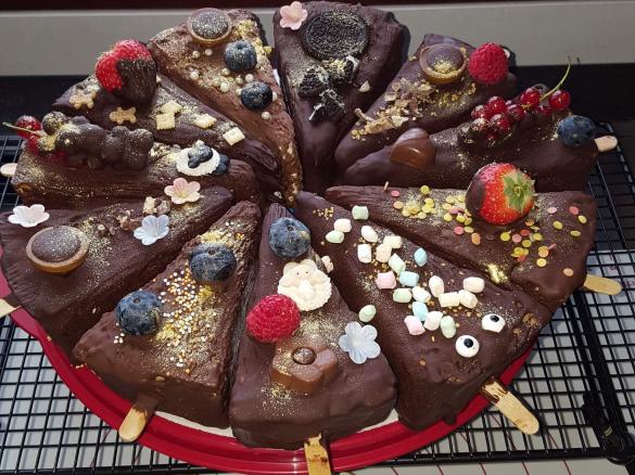 Cheesecake Sticks, Käsekuchen Sticks, Cake sticks oder Kuchen am Stiel