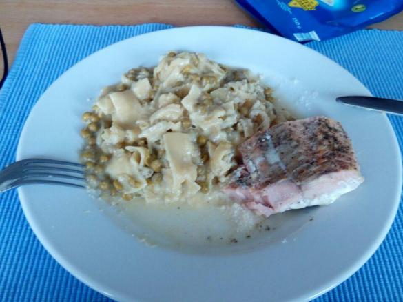 Lachs mit Käse - Sahne Nudeln one Pot Pasta