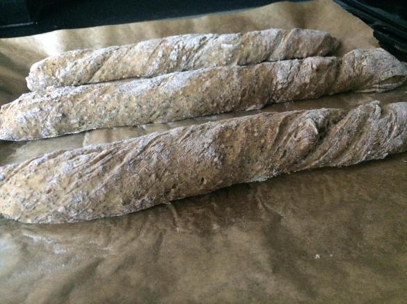 Vollkorn-Baguette, fluffig