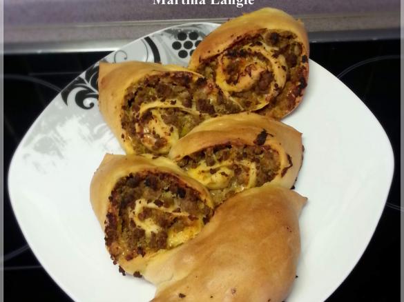 Partyähre mit Hackfleisch/Lauchfüllung