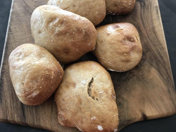 Dinkelsemmeln "Kellersemmeln"