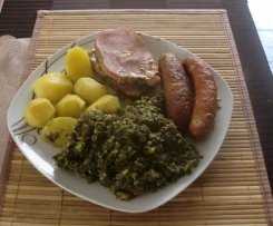 Grünkohl mit Kassler und Pinkel