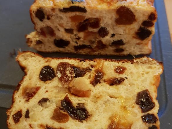 Quarkkuchen mit Trockenobst