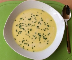Zwiebelrahmsuppe