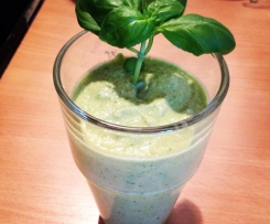 Gurken-Basilikum-Smoothie