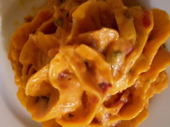 Tomaten Butter mit Frischkäse