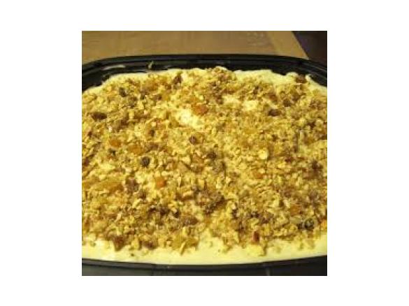 Winterliches Dessert mit Aprikosen und Walnusskernen