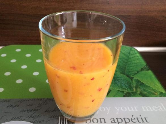 Mango Pfirisch Ananas Smoothie