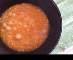 Rote Linsensuppe mit Kichererbsen
