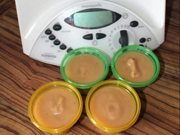 Zwieback/Obst Brei (nicht nur für Kinder geeignet)