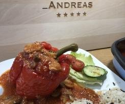 Paprikaschoten mit Reis & Tomaten-Champingnonsoße - Schmid Oma
