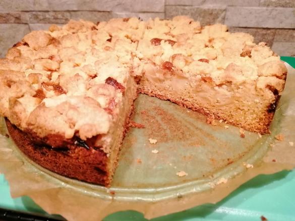 Mamas saftiger Apfelkuchen mit Dinkelmehl