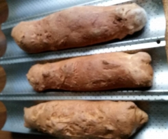 Weizenbrot nach Schweizer Art als Baguette
