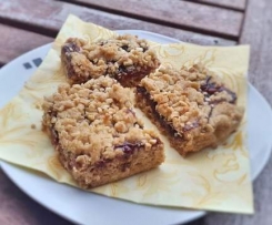 Erdbeer - Streusel - Schnitten