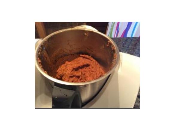 Pesto aus getrockneten Tomaten