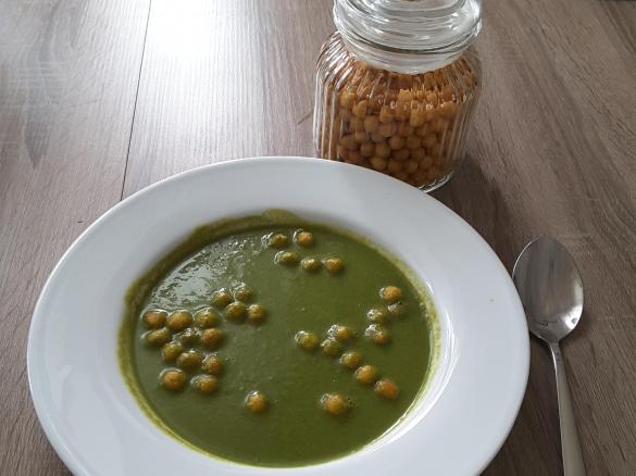 Lauchcremesuppe mit einem Hauch Curry