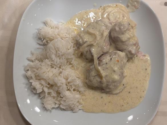 Schweinefilet in Bresso (Käse) -Sauce / für 4 - 6 Personen