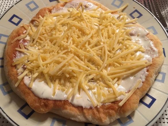 Knusprige ungarische Langos