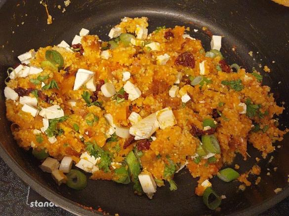 gebackener Butternusskürbis mit Couscous