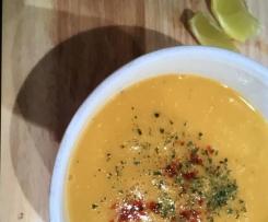 Türkische rote Linsensuppe