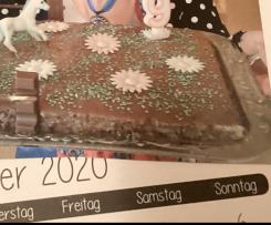 Nusskuchen mit Haselnussglasur