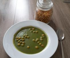 Lauchcremesuppe mit einem Hauch Curry