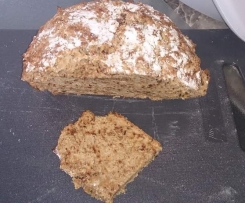 ZWIEBELKRUSTENBROT