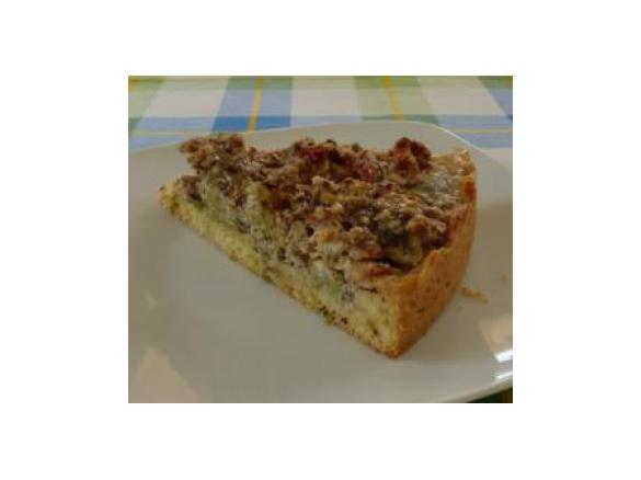 Rhabarberkuchen mit Nuss