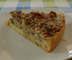 Rhabarberkuchen mit Nuss