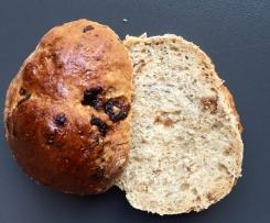 Rosinenbrötchen mit Chiasamen