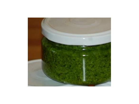 Bärlauchpesto mit Cashewnüssen