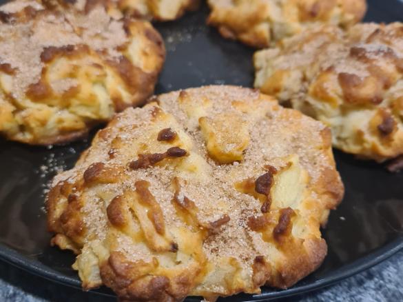 Apfelbällchen aus dem Backofen