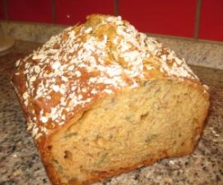 Schnelles Nuss-Joghurt-Brot